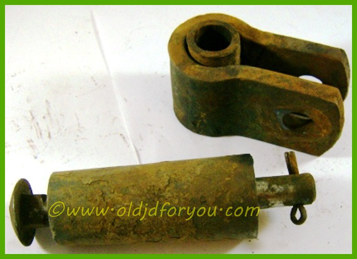 B66R B68R KIT *Genuine Originals*USA John Deere B Drawbar Roller with Clevis 